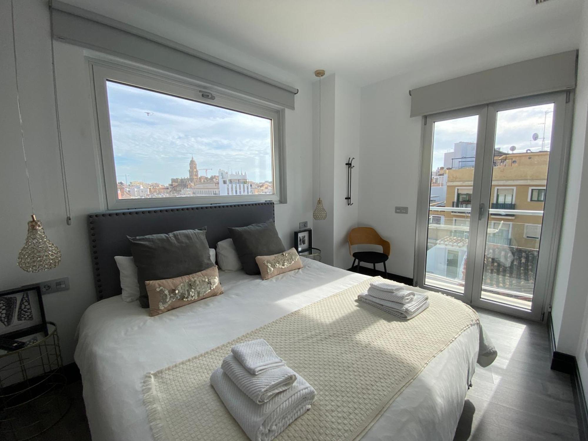 Stay U-Nique Apartments Rosaleda Malaga Bagian luar foto