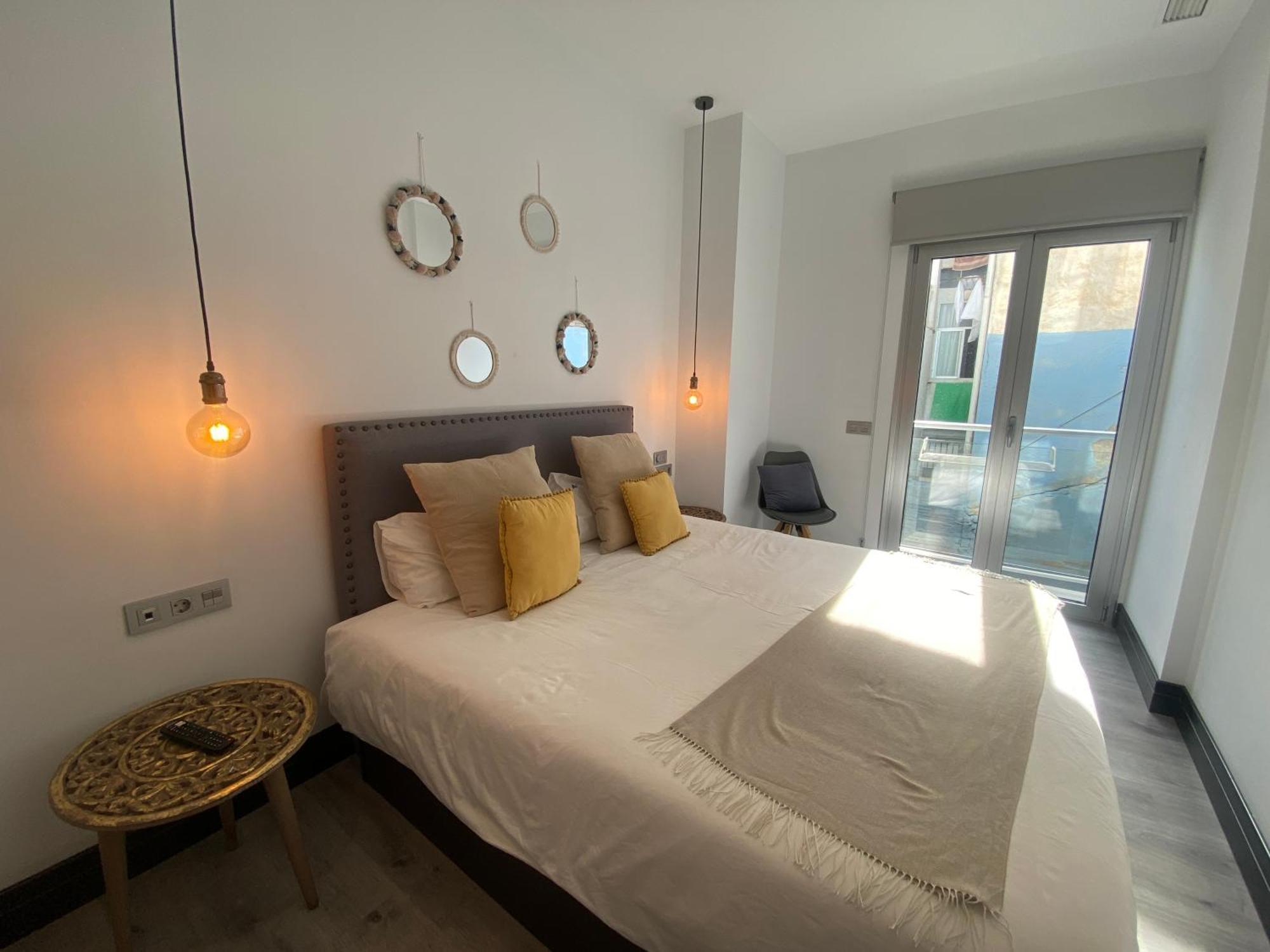Stay U-Nique Apartments Rosaleda Malaga Bagian luar foto