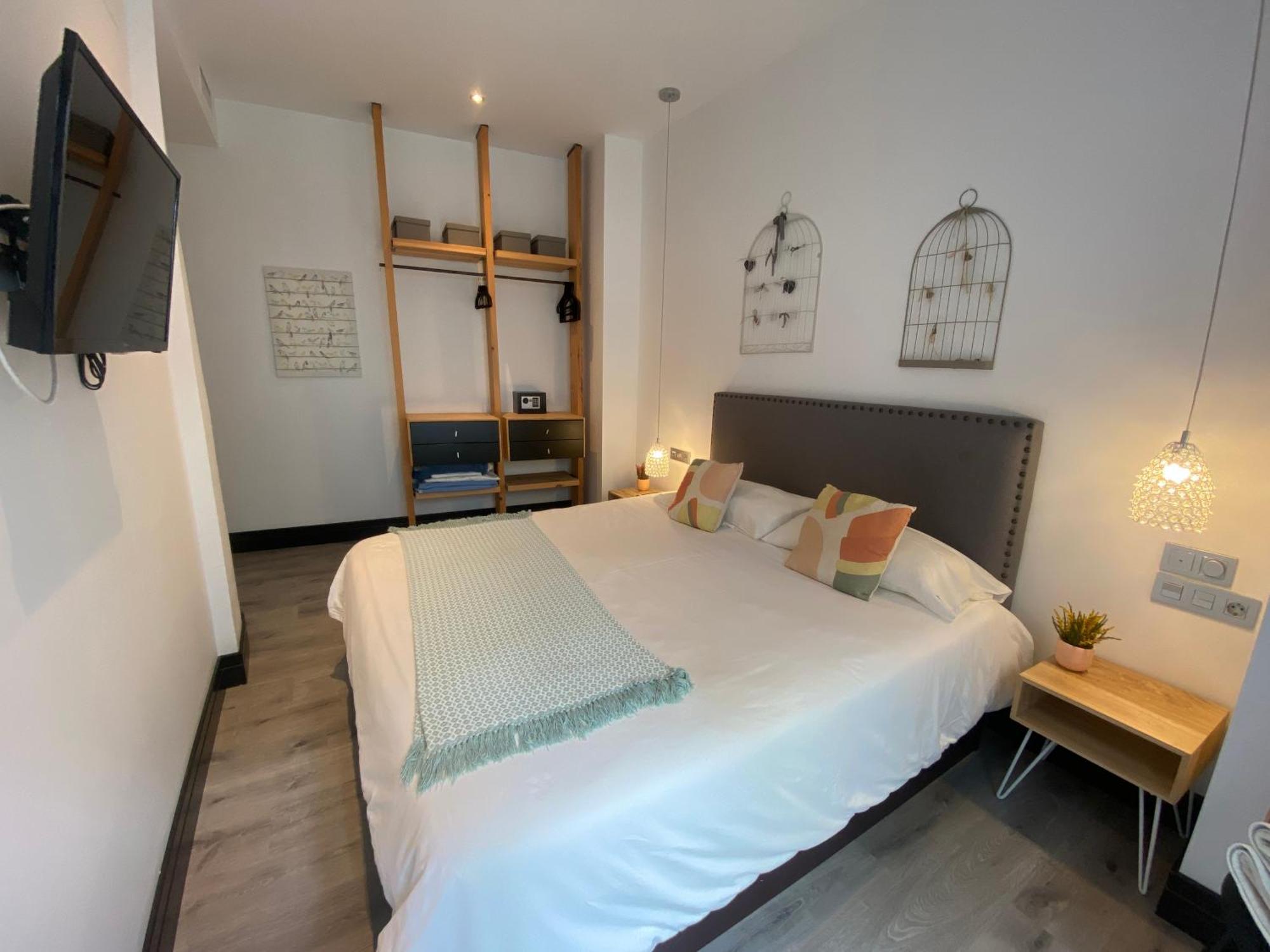 Stay U-Nique Apartments Rosaleda Malaga Ruang foto
