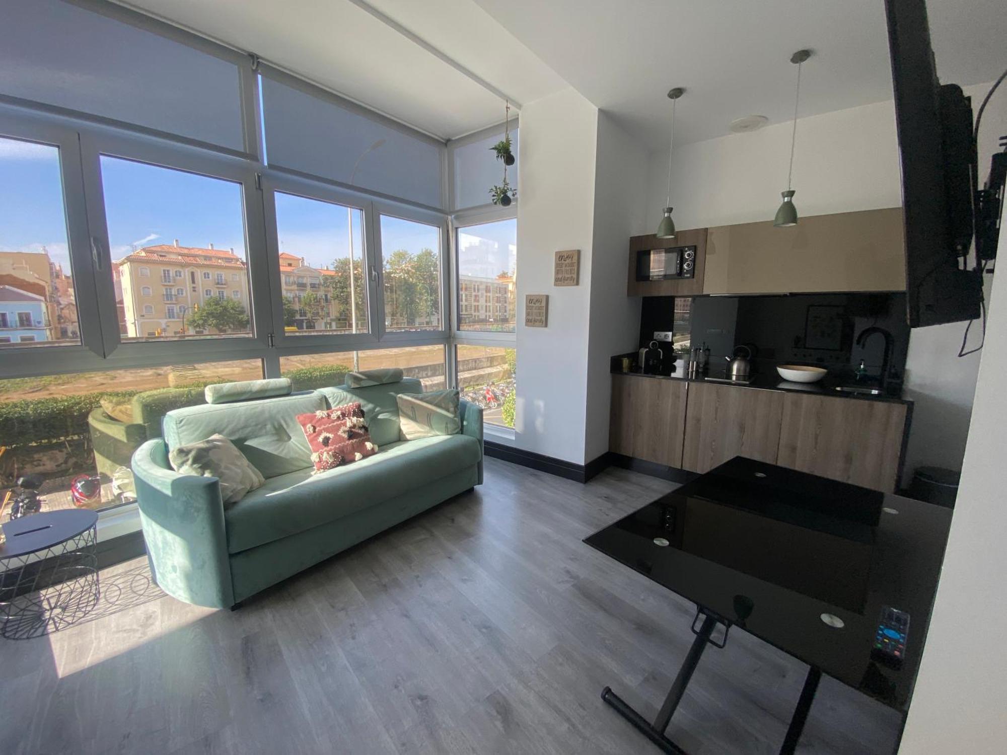 Stay U-Nique Apartments Rosaleda Malaga Ruang foto